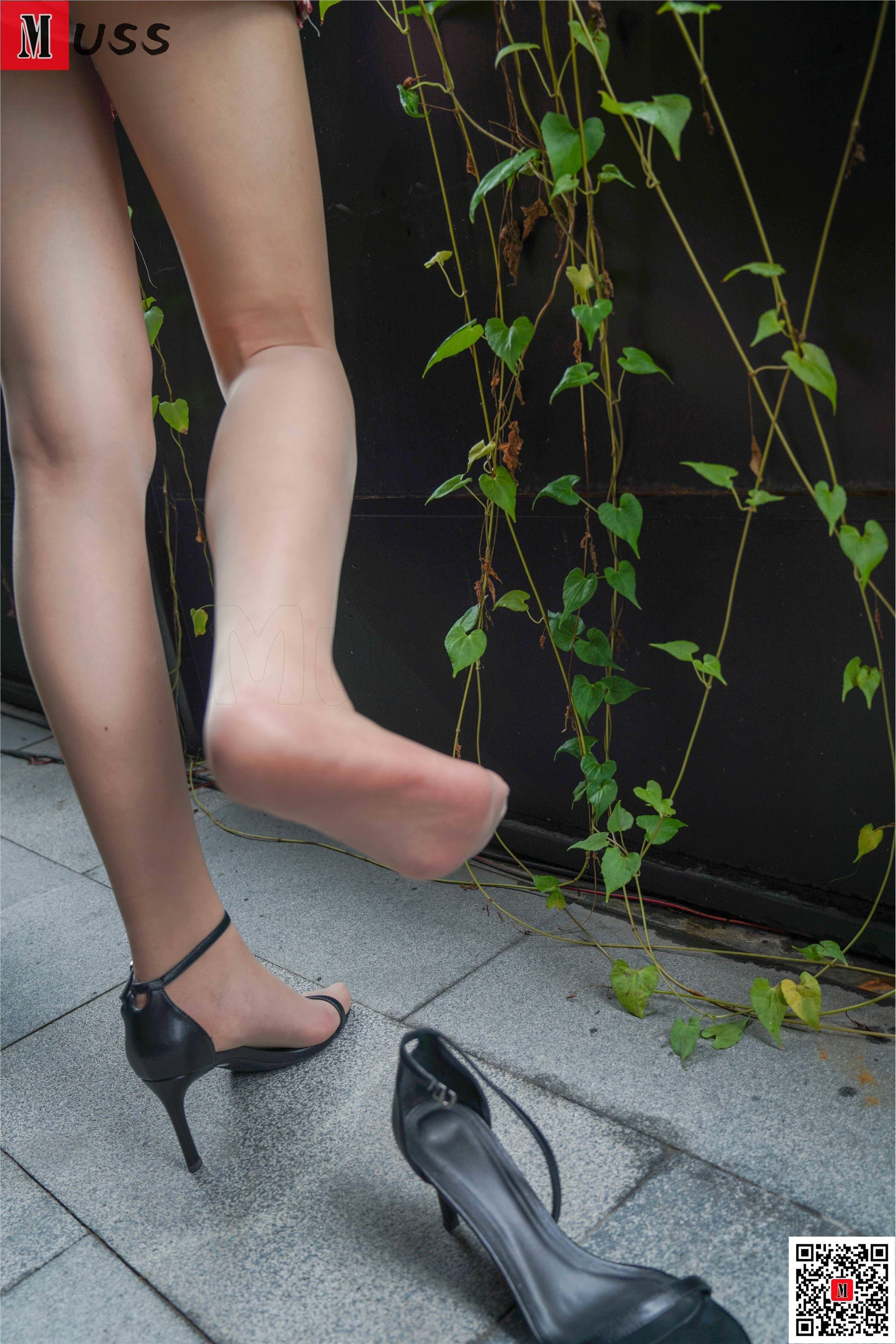 MussGirl慕丝女郎  NO.700 嘘嘘（中）